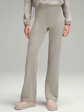 Lululemon Brushed Softstreme Rib Zip Flare 32.5